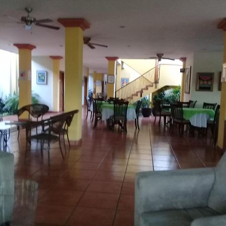 Hotel Brandts Los Robles De San Juan Managua Extérieur photo