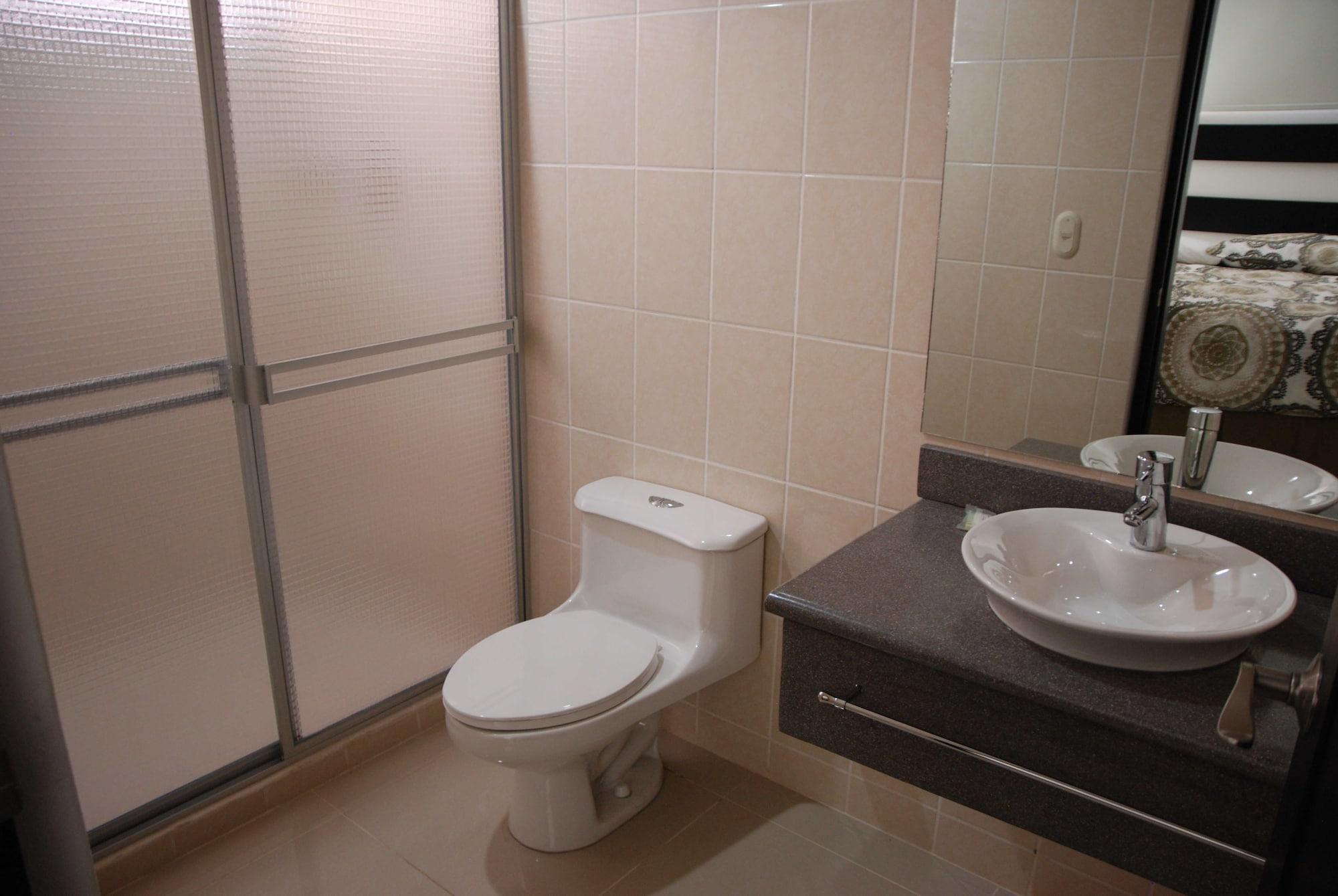 Hotel Brandts Los Robles De San Juan Managua Extérieur photo