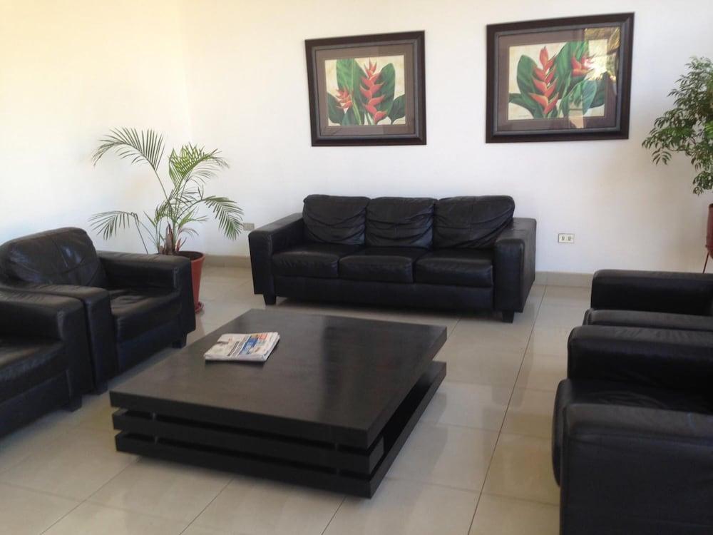 Hotel Brandts Los Robles De San Juan Managua Extérieur photo