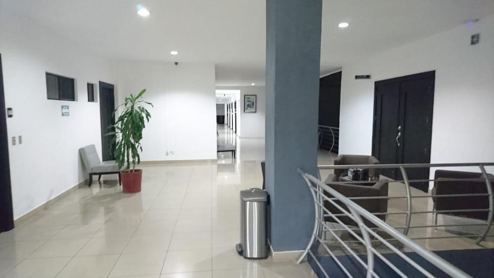 Hotel Brandts Los Robles De San Juan Managua Extérieur photo