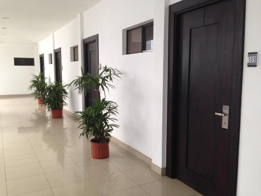 Hotel Brandts Los Robles De San Juan Managua Extérieur photo