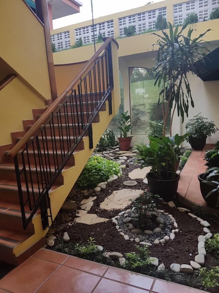 Hotel Brandts Los Robles De San Juan Managua Extérieur photo