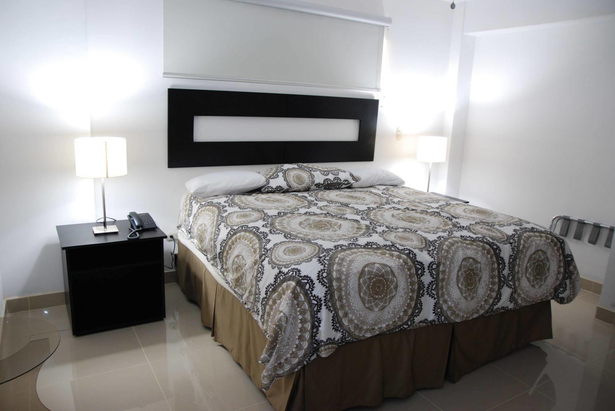 Hotel Brandts Los Robles De San Juan Managua Extérieur photo